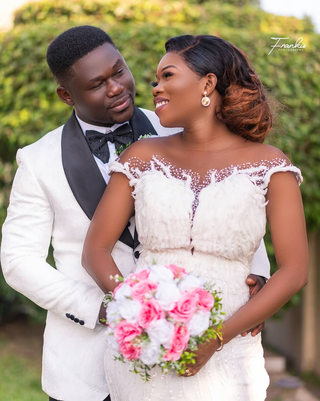 2020 Plus Size Arabic Aso Ebi Lace Beaded Luxurious Wedding Dresses Sheer Neck Bridal Dresses Mermaid Wedding Gowns ZJ955