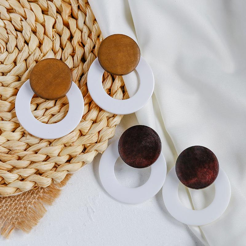 AENSOA Korean Vintage Round Wood Acrylic Drop Earrings For Women Unique Stitching Geometric Statement Earrings Party Jewelry
AENSOA Korean Vintage Round Wood Acrylic Drop Earrings For Women Unique Stitching Geometric Statement Earrings Party Jewelry