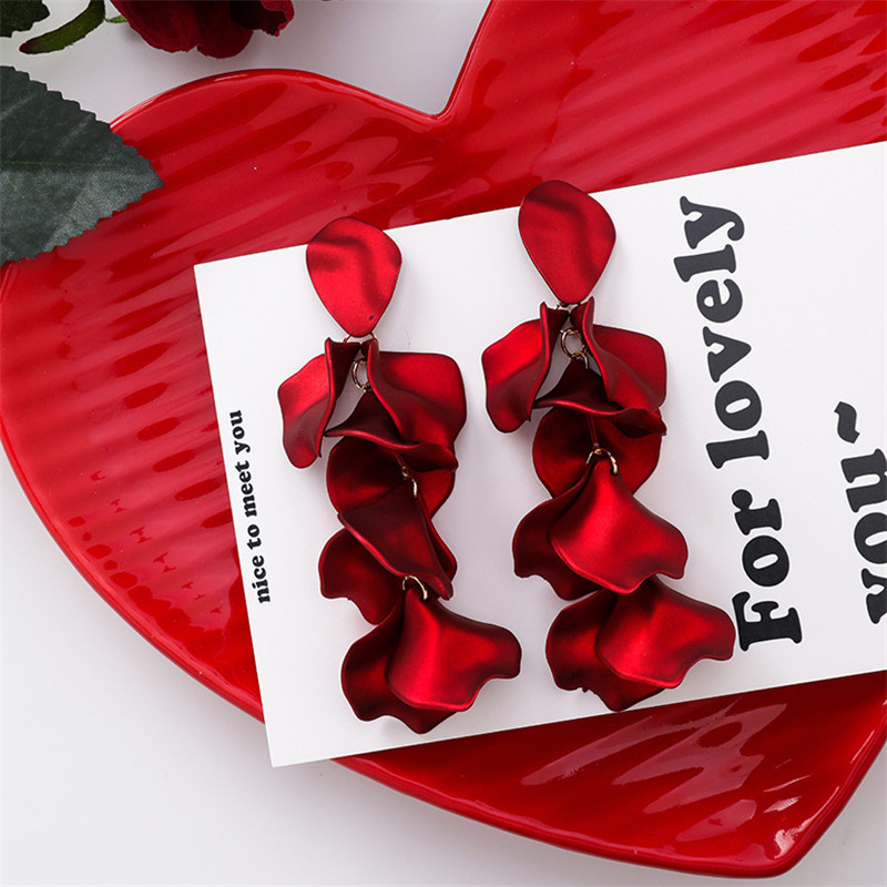 Korean Dangle Red Petals Acrylic Earrings Fashion Bohemian Romantic Resin Rose Flower Statement Drop Earrings for Women Jewelry
Korean Dangle Red Petals Acrylic Earrings Fashion Bohemian Romantic Resin Rose Flower Statement Drop Earrings for Women Jewelry
