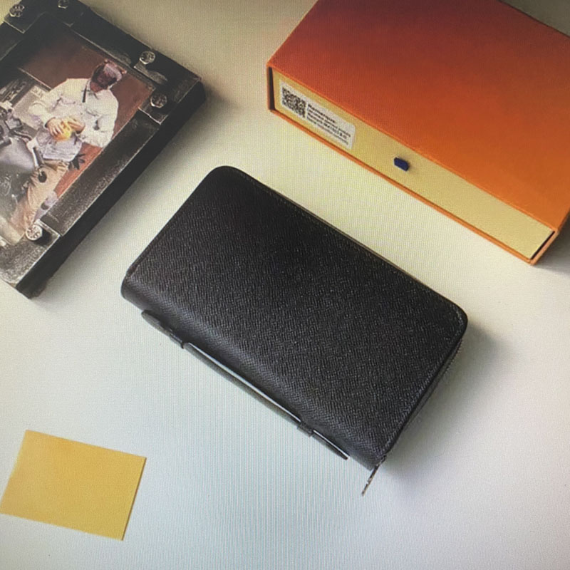 M61506 Top Quality Real Leather ZIPPY XL Wallet Men Zipper Long Card Holders Coin Purses Shows Exotic Clutch Wallets With box, Size:22x12x4 cm
M61506 Top Quality Real Leather ZIPPY XL Wallet Men Zipper Long Card Holders Coin Purses Shows Exotic Clutch Wallets With box, Size:22x12x4 cm