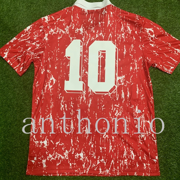 TOP 1989/91 cccp retro home soccer jerseys Shalimov 18 vintage classic camisetas futbol shirts camisa 1990 football shirt Zavarov 9 maillot, Black;yellow
TOP 1989/91 cccp retro home soccer jerseys Shalimov 18 vintage classic camisetas futbol shirts camisa 1990 football shirt Zavarov 9 maillot, Black;yellow