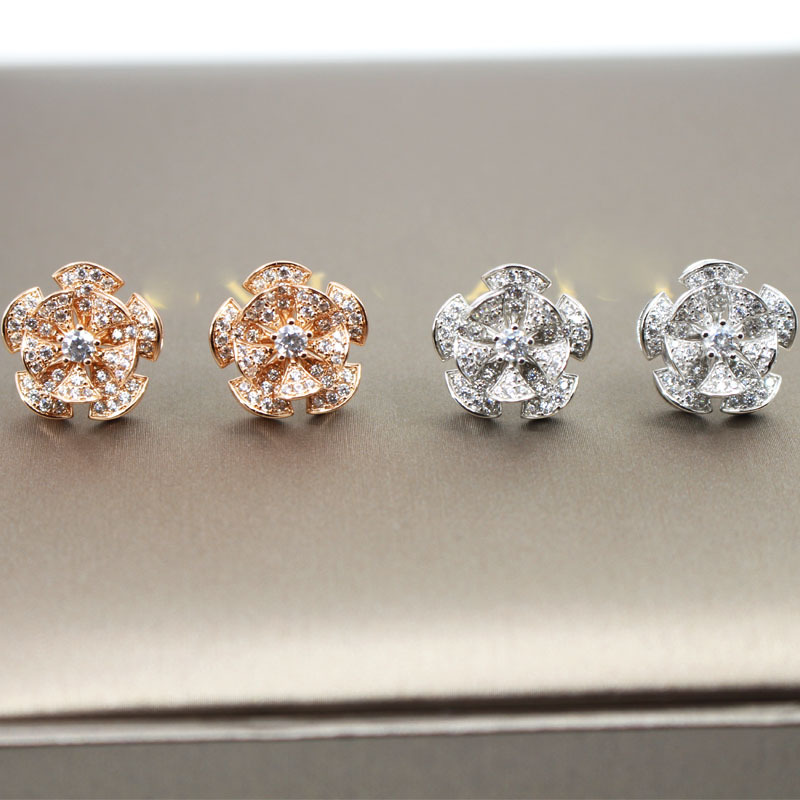 Stud SLJELY Really 925 Sterling Silver Flower Earrings Micro Pave Full Cubic Zirconia Stones For Women Jewelry
Stud SLJELY Really 925 Sterling Silver Flower Earrings Micro Pave Full Cubic Zirconia Stones For Women Jewelry