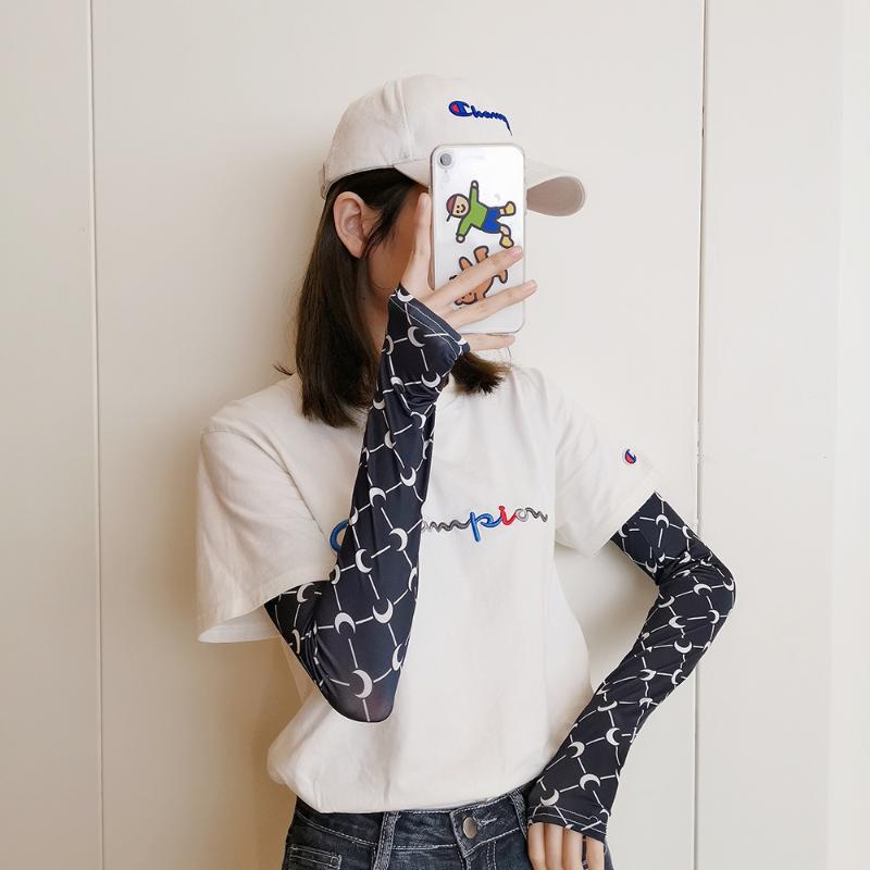 Summer Sun Protection Arm Guard Silk Sleeves Fashion Tide Moon Student Driving Sleeve Cuff Ins Wind Sleeve Female
Summer Sun Protection Arm Guard Silk Sleeves Fashion Tide Moon Student Driving Sleeve Cuff Ins Wind Sleeve Female