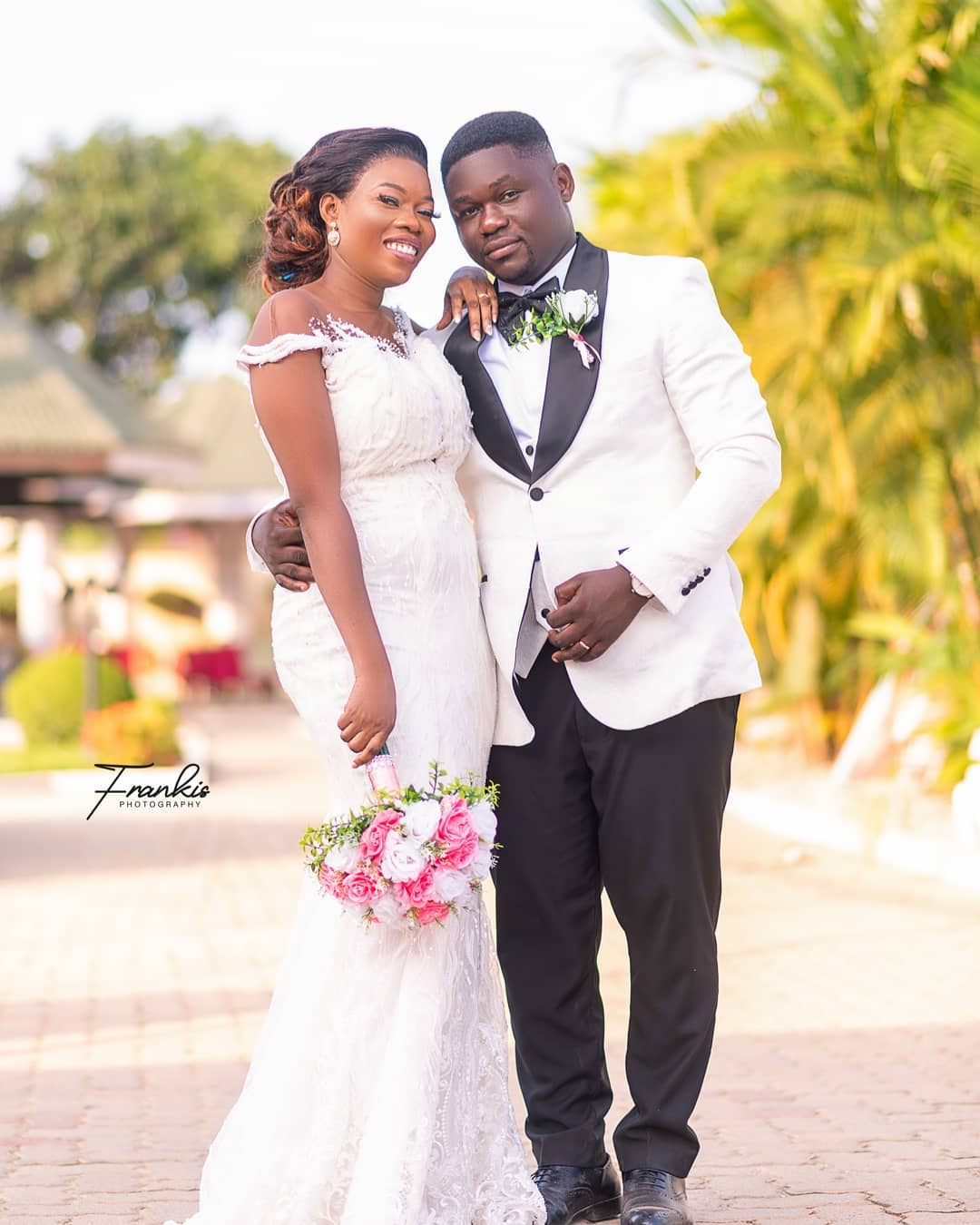 2020 Plus Size Arabic Aso Ebi Lace Beaded Luxurious Wedding Dresses Sheer Neck Bridal Dresses Mermaid Wedding Gowns ZJ955