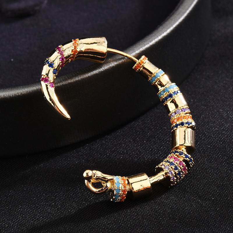 Luxury Colorful Rhinestone Crystal Single Hoop Earring Punk Gold Color India Vintage Ethnic Jewelry Zk30
Luxury Colorful Rhinestone Crystal Single Hoop Earring Punk Gold Color India Vintage Ethnic Jewelry Zk30