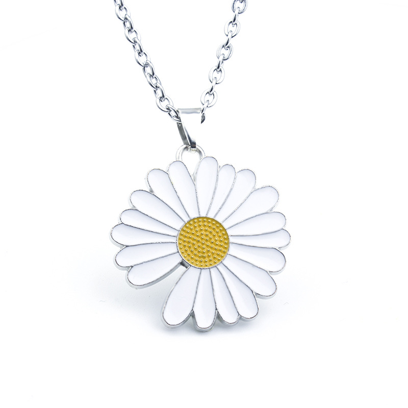 MF Jewelry Fashion gift star same style Daisy Necklace male retro Zhang Jie six star double-sided Pendant
MF Jewelry Fashion gift star same style Daisy Necklace male retro Zhang Jie six star double-sided Pendant