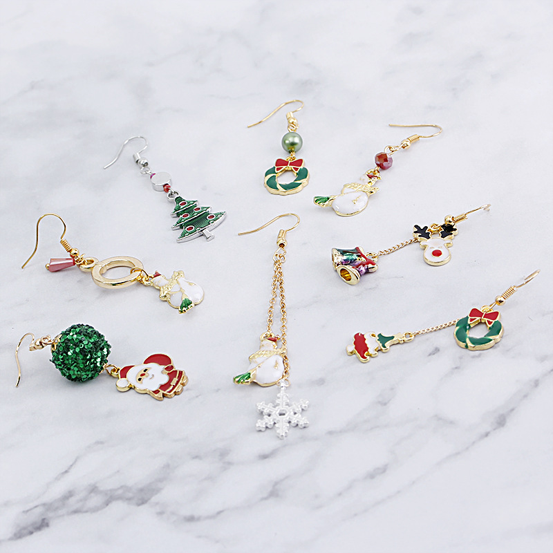 Popular Christmas Gift Earring Gold Plated Enamel Metal Charm Hoop Earrings for Sale
Popular Christmas Gift Earring Gold Plated Enamel Metal Charm Hoop Earrings for Sale