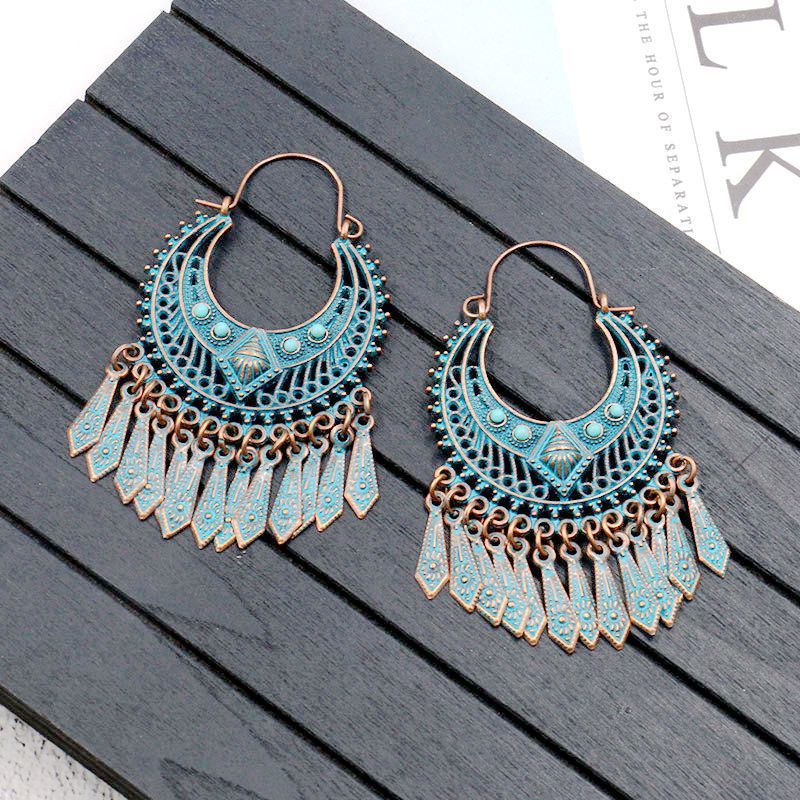 Bohemia Carved Flower Arrow Pendant Tassel Dangle Earrings For Women Charm Ethnic Style Ear Hook Drop Statement Earrings Jewelry
Bohemia Carved Flower Arrow Pendant Tassel Dangle Earrings For Women Charm Ethnic Style Ear Hook Drop Statement Earrings Jewelry