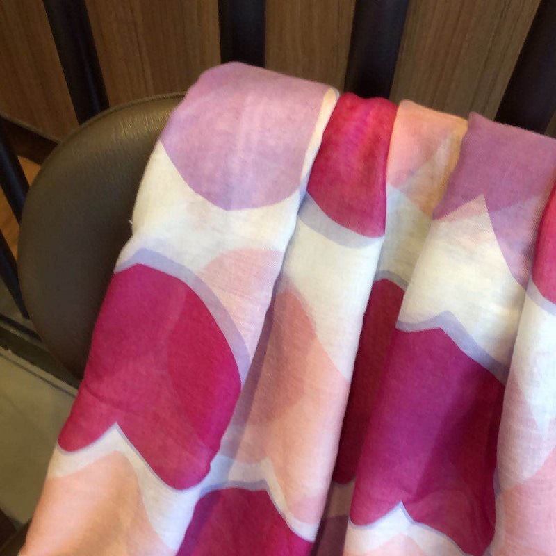 PHLE Shawl summer silk scarf spring autumn thin gauze scarf bib female long beach towel desert sunscreen shawl luxury
PHLE Shawl summer silk scarf spring autumn thin gauze scarf bib female long beach towel desert sunscreen shawl luxury