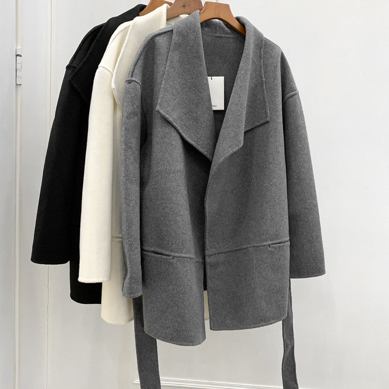 Solid Color lace-up women coat Cashmere wool blend long sleeve turn-down collar loose temperament women Woolen coat, Black
Solid Color lace-up women coat Cashmere wool blend long sleeve turn-down collar loose temperament women Woolen coat, Black