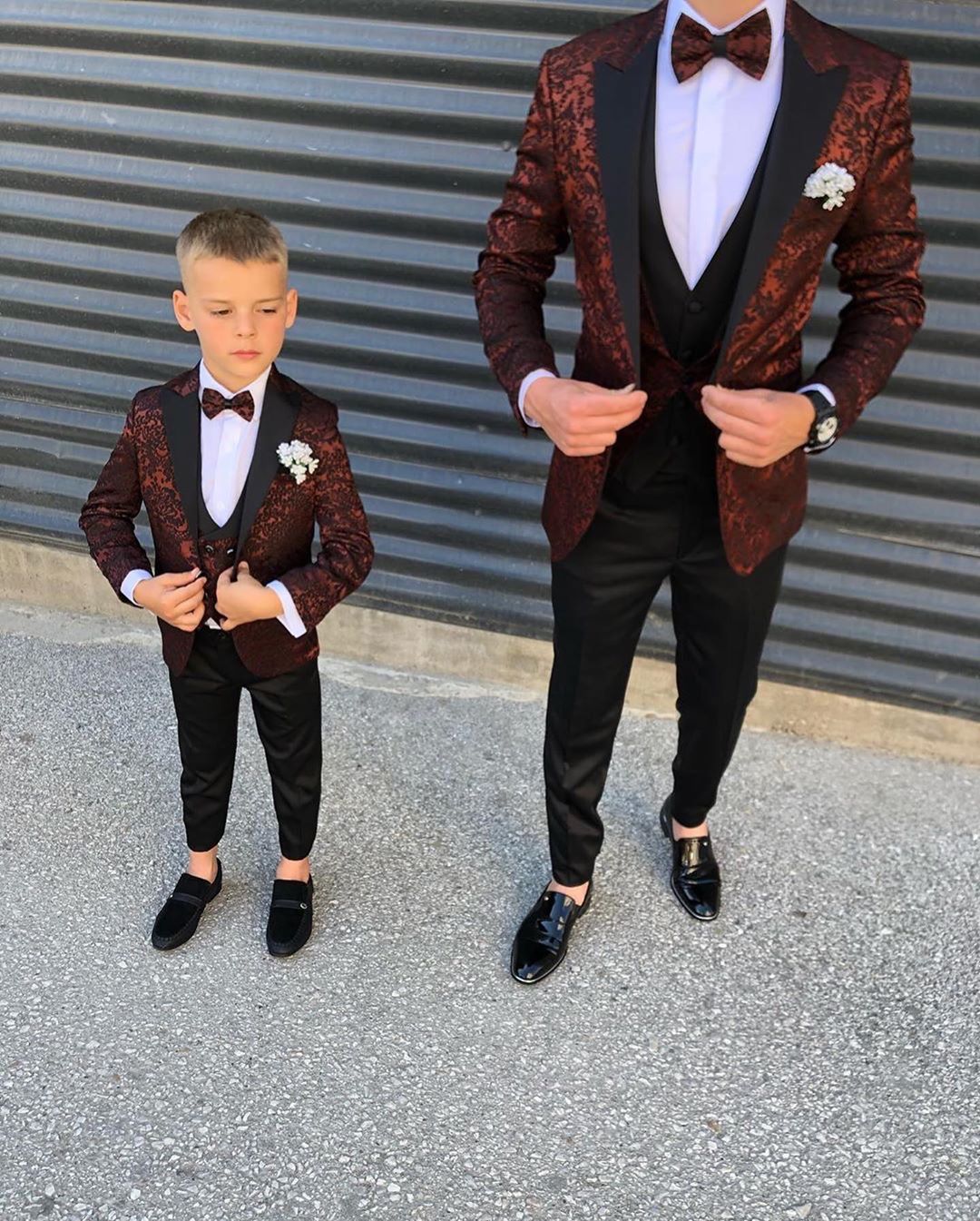 Fashion Burgundy Pattern Child Mens Suits Slim Fit Wedding Grooms Tuxedos Peaked Lapel Formal Blazer Kid Prom Suit (Jacket+Pants+Vest)