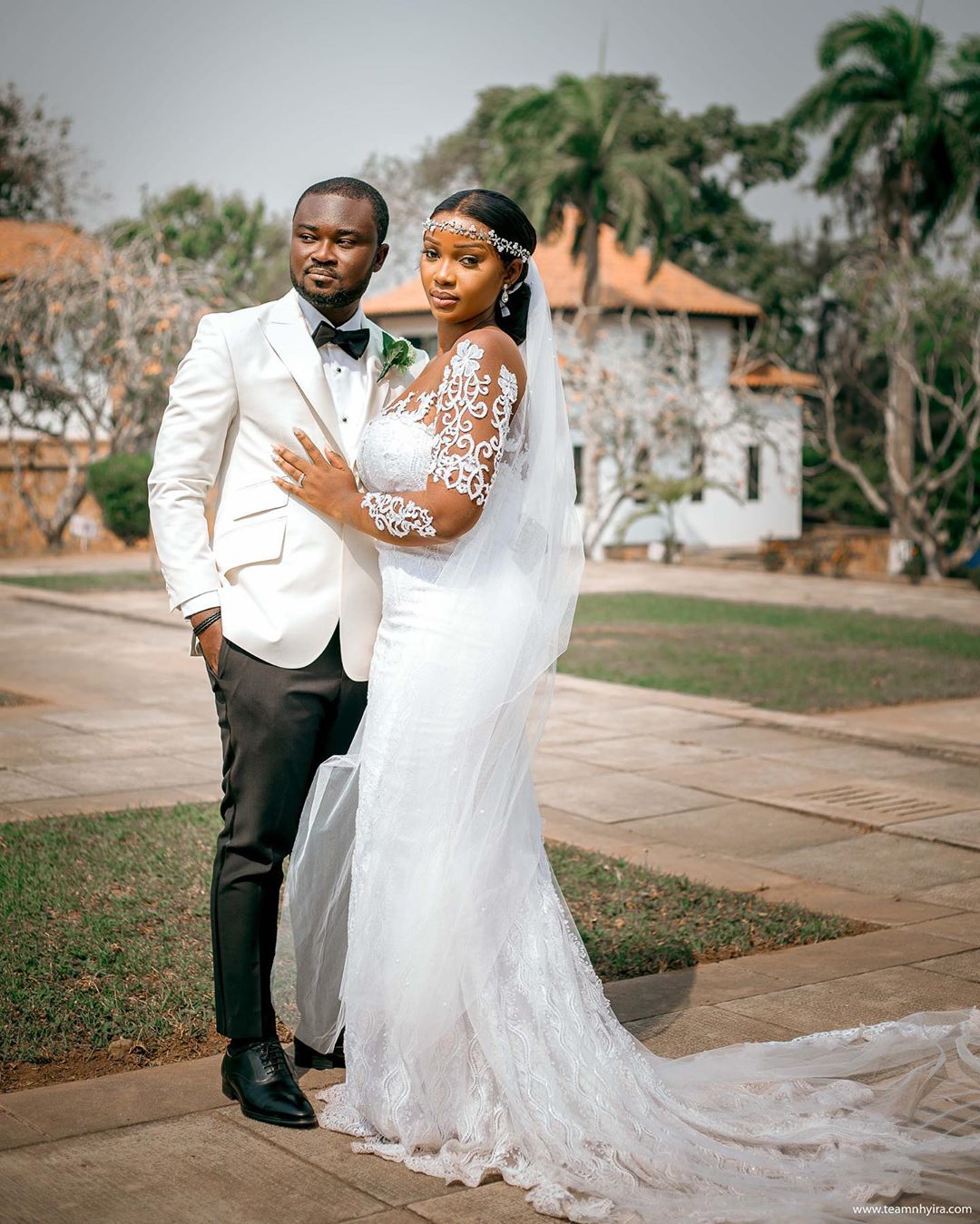 plus size arabic aso ebi lace mermaid sexy wedding dresses sheer neck bridal dresses long sleeves wedding gowns zj901