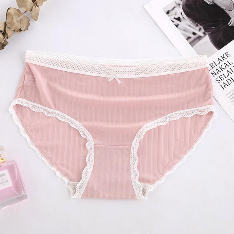 Summer new ice silk seamless underwear lace sexy breathable ladies briefs low waist underwear, Gray
Summer new ice silk seamless underwear lace sexy breathable ladies briefs low waist underwear, Gray