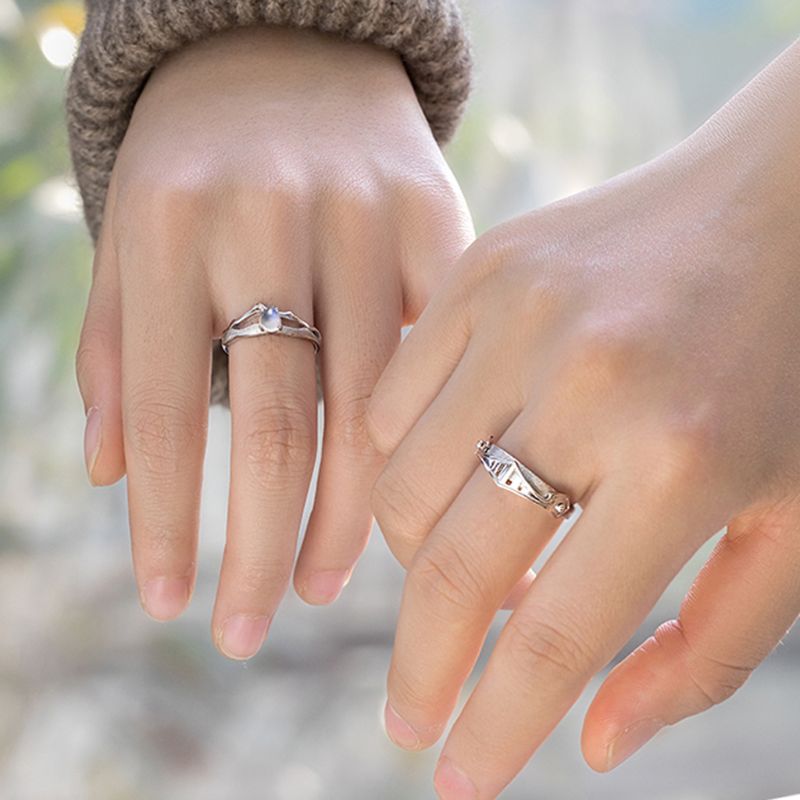 S925 Plated Moonstone Princess and Knight Open Band Rings Lover Jewelry For Couple
S925 Plated Moonstone Princess and Knight Open Band Rings Lover Jewelry For Couple