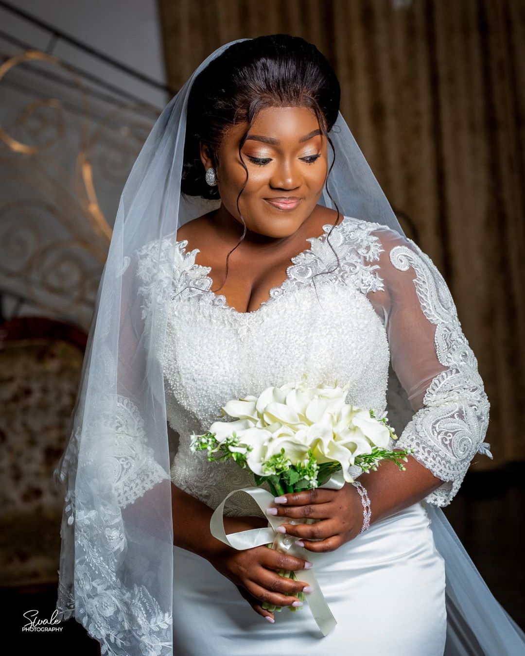 plus size arabic aso ebi beaded lace mermaid wedding dresses deep vneck bridal dresses vintage sexy wedding gowns zj953