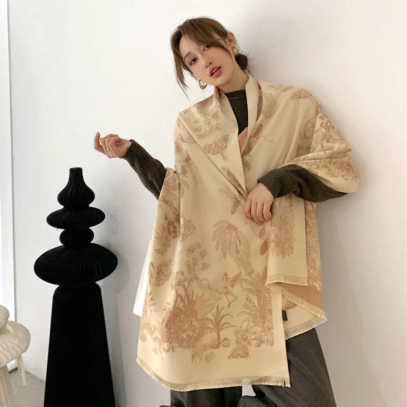 Scarves Brand Designer Autumn Winter Thicken Shawl Ladies Luxury Cashmere Scarf Double-side Soft Handkerchief Warm Cape
Scarves Brand Designer Autumn Winter Thicken Shawl Ladies Luxury Cashmere Scarf Double-side Soft Handkerchief Warm Cape