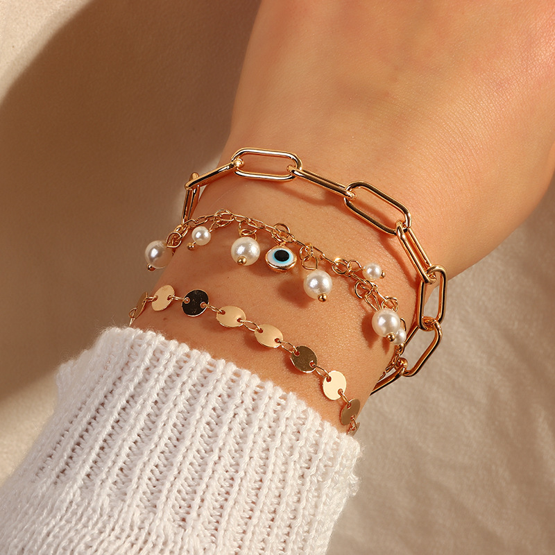 Imitation Pearls Tassel Eye Charm Bracelets for Women Gold Color Sequins Hand Chains 2020 Fashion Jewelry Gift New Arrival
Imitation Pearls Tassel Eye Charm Bracelets for Women Gold Color Sequins Hand Chains 2020 Fashion Jewelry Gift New Arrival