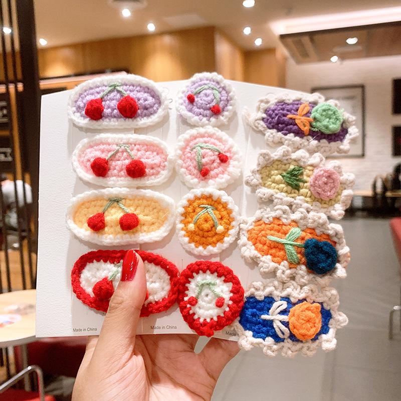 2020 Children Girls Hairpins Fruit Cherry handmade Flower Knit Wool Hair Clips Sweet Bobby Pins Side Clips Barrettes Headwear Hair Jewelry
2020 Children Girls Hairpins Fruit Cherry handmade Flower Knit Wool Hair Clips Sweet Bobby Pins Side Clips Barrettes Headwear Hair Jewelry