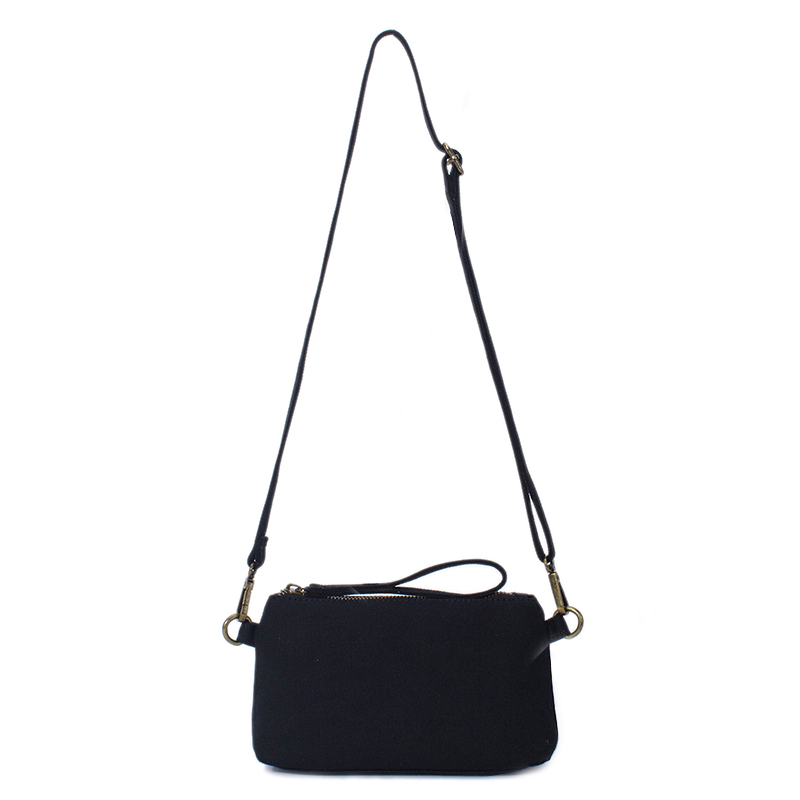 Shoulder bag Japanese Korean version ins Harajuku canvas bag messenger tide mobile phone female, Beige
Shoulder bag Japanese Korean version ins Harajuku canvas bag messenger tide mobile phone female, Beige