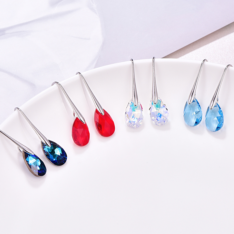 Water Drop Earrings For Women New Fashion Crystals From Silver Color Pendant Dangle Earrings Wedding Jewelry Girl Gift
Water Drop Earrings For Women New Fashion Crystals From Silver Color Pendant Dangle Earrings Wedding Jewelry Girl Gift