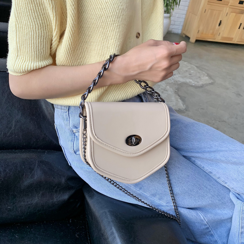 PU Waterproof Women's Handbag Female Luxury Designer Shoulder Bag High Quality Leather Chain Crossbody Bags Clutch Bags Purse, Beige handbag
PU Waterproof Women's Handbag Female Luxury Designer Shoulder Bag High Quality Leather Chain Crossbody Bags Clutch Bags Purse, Beige handbag