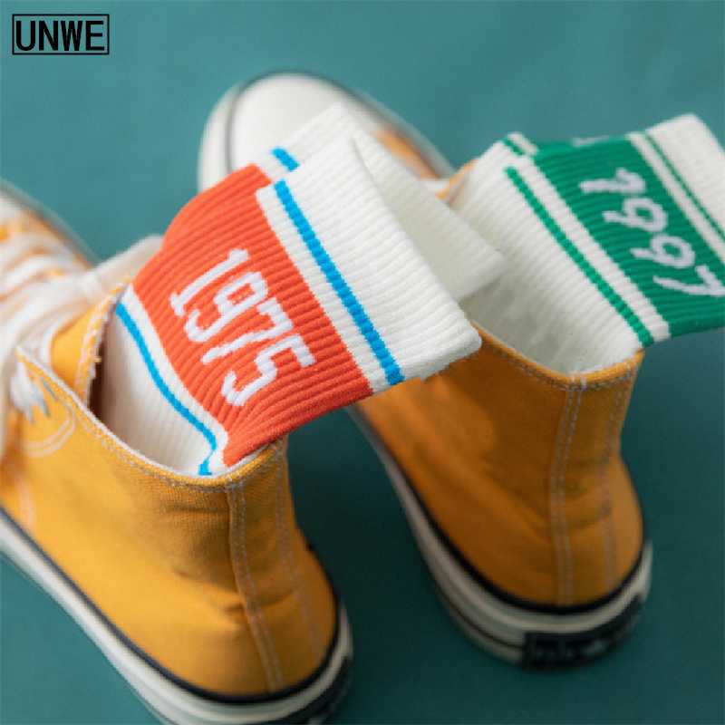 Spring Summer Men Women Street Cotton Tube Socks Japanese Hip Hop Retro Sports Socks Athletics Sox
Spring Summer Men Women Street Cotton Tube Socks Japanese Hip Hop Retro Sports Socks Athletics Sox
