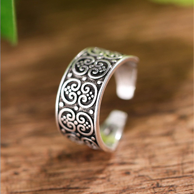 2020 Anillos Anel 100% Rings For Wide Surface Flower Design Vintage Thai Jewelry Open Ring For Lover Best Gift 
2020 Anillos Anel 100% Rings For Wide Surface Flower Design Vintage Thai Jewelry Open Ring For Lover Best Gift