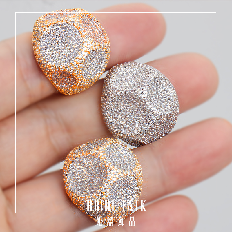 Big Fashion LuxuryFinger imprinting BOLD Statement Rings for Women Bridal Engagement Wedding Jewelry Baguette Zircon CZ Rings
Big Fashion LuxuryFinger imprinting BOLD Statement Rings for Women Bridal Engagement Wedding Jewelry Baguette Zircon CZ Rings