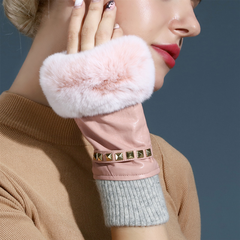 Gloves Woman's Half Finger Leather Gloves Hair Rivet High Quality Semi-Fingers Fingerless Mittens Female 58
Gloves Woman's Half Finger Leather Gloves Hair Rivet High Quality Semi-Fingers Fingerless Mittens Female 58