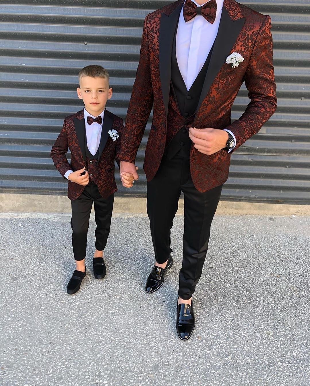 Fashion Burgundy Pattern Child Mens Suits Slim Fit Wedding Grooms Tuxedos Peaked Lapel Formal Blazer Kid Prom Suit (Jacket+Pants+Vest)