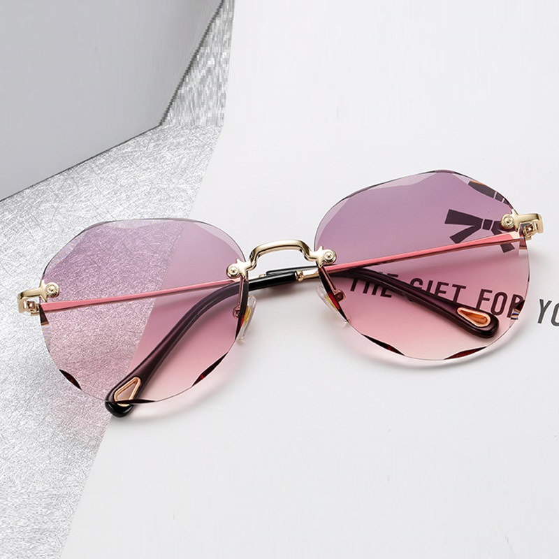Sunglasses Unisex Fashion 2021 Ladies Rimless Women Gradient Shades Vintage Brand Designer Sun Glasses For Female Men UV400
Sunglasses Unisex Fashion 2021 Ladies Rimless Women Gradient Shades Vintage Brand Designer Sun Glasses For Female Men UV400