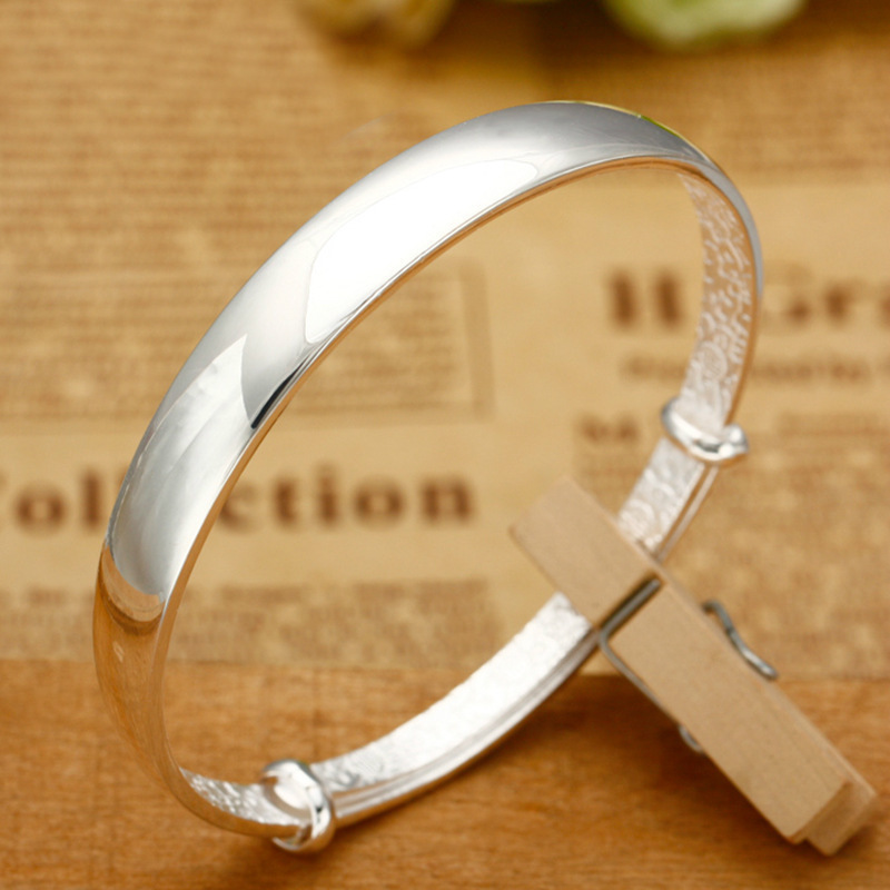 Double Buckle Safe Simple Designed Pull Push Women Charming Bracelets Mood Tracker Thin Bracelet Vintage Italy Style Copper
Double Buckle Safe Simple Designed Pull Push Women Charming Bracelets Mood Tracker Thin Bracelet Vintage Italy Style Copper