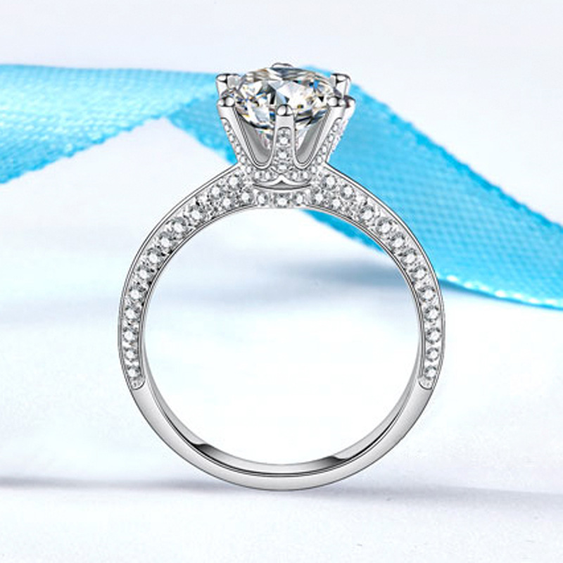 Luxury wedding ring for bridal High-quality zircon shiny micro-inlay process engagement jewelry for women dropshipping
Luxury wedding ring for bridal High-quality zircon shiny micro-inlay process engagement jewelry for women dropshipping