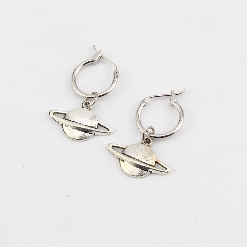 GEOMEE 1 Pair Vintage Antique Metal Earrings for Women Trendy Planet Pendientes Drop Earring Fashion Jewelry Brinco Feminino
GEOMEE 1 Pair Vintage Antique Metal Earrings for Women Trendy Planet Pendientes Drop Earring Fashion Jewelry Brinco Feminino
