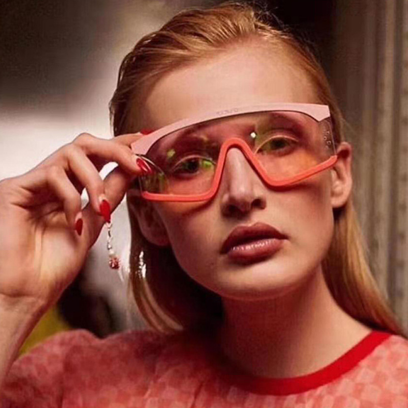 luxury Classic Vintage Siamese women Driving Brand Design Oversized Sun Glasses Oculos high quality
luxury Classic Vintage Siamese women Driving Brand Design Oversized Sun Glasses Oculos high quality