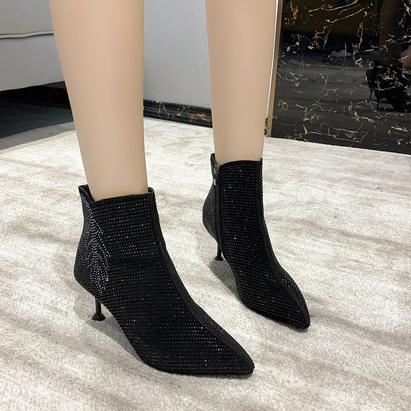Rhinestone Pointed Toe Boots Women Plus Plush High Heels Ankle Boots Winter Sexy Stiletto Heel Crystal Short 2020, Black
Rhinestone Pointed Toe Boots Women Plus Plush High Heels Ankle Boots Winter Sexy Stiletto Heel Crystal Short 2020, Black