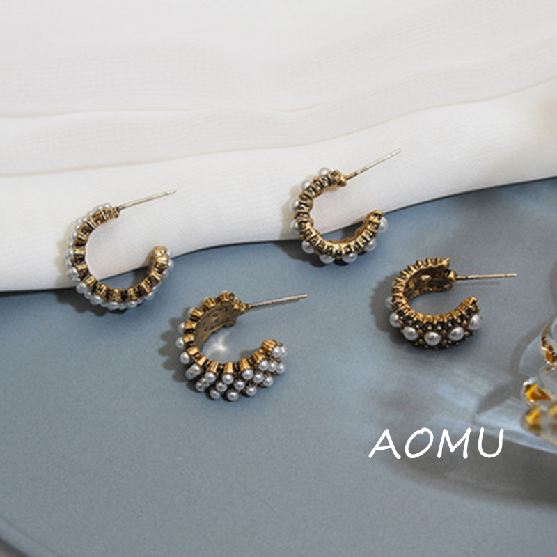 AOMU Korean Vintage Pearl Crystal Colorful Rhinestone Earrings Fashion Mini Round Small Metal Hoop Earrings for Women Jewelry
AOMU Korean Vintage Pearl Crystal Colorful Rhinestone Earrings Fashion Mini Round Small Metal Hoop Earrings for Women Jewelry