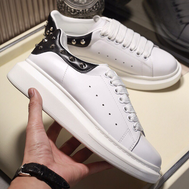 Men Platform Sneakers Women Classic Rivet Black White Shoes Top Quality Leather Fashion Platform Shoes Trendy Designer Casual Shoes, Shown
Men Platform Sneakers Women Classic Rivet Black White Shoes Top Quality Leather Fashion Platform Shoes Trendy Designer Casual Shoes, Shown