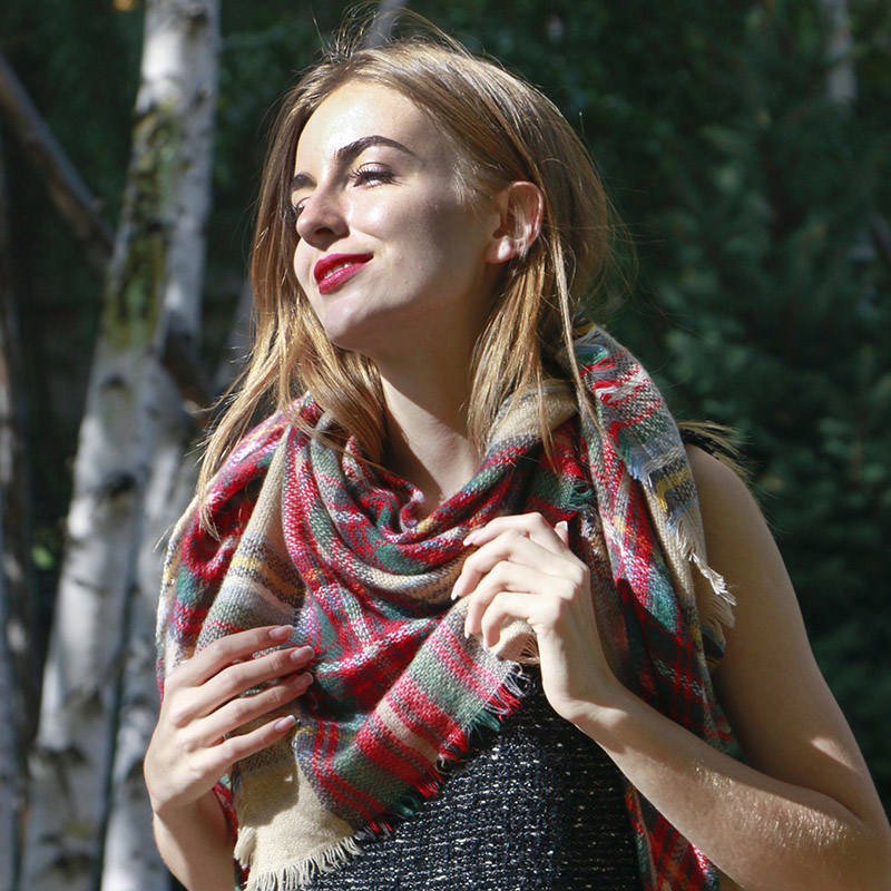 TERNENCE Winter Plaid Wram Soft Women Fashion Scarves Shawls Wraps Brand Scarf 140cm*140cm*210cm
TERNENCE Winter Plaid Wram Soft Women Fashion Scarves Shawls Wraps Brand Scarf 140cm*140cm*210cm