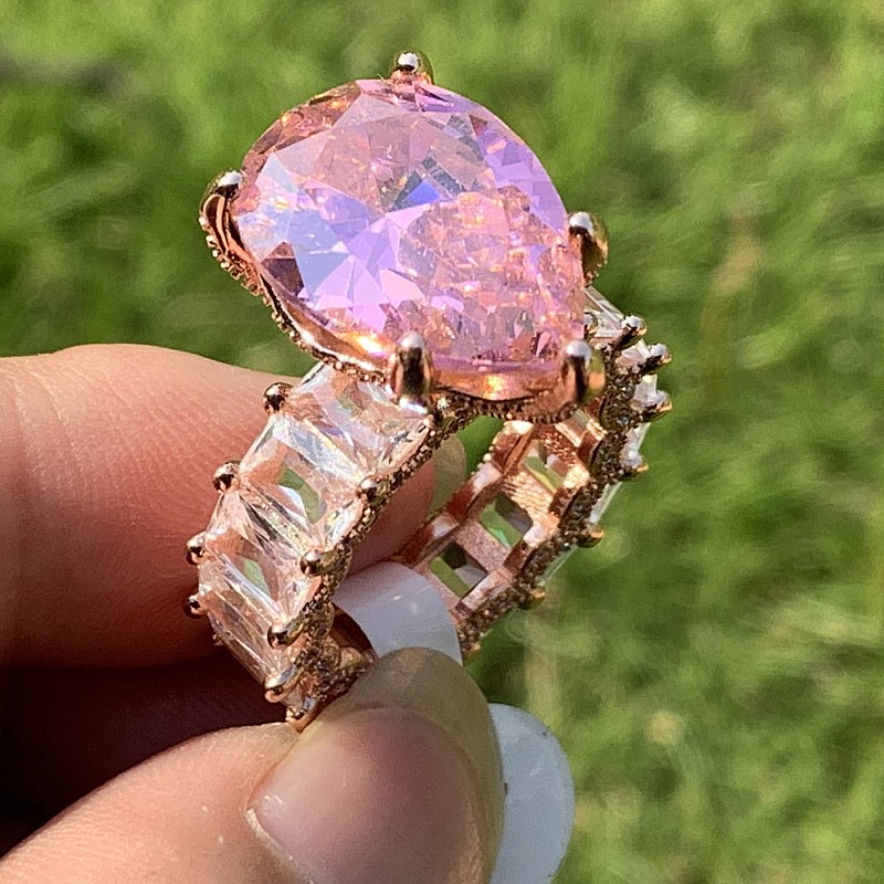2020 New Top Selling Luxury Jewelry 925 Sterling Silver&Rose Gold Fill Large Pink Sapphire CZ Diamond Pear Cut Gemstones Women Wedding Ring