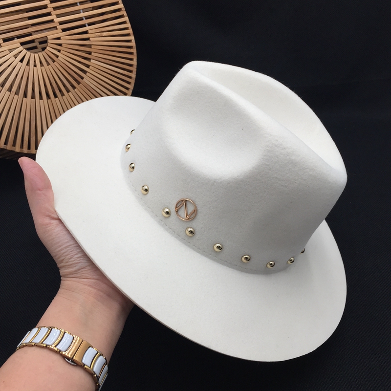 standard white Fedoras wool New England autumn winter rivet cap tide female ladies women's hats panama
standard white Fedoras wool New England autumn winter rivet cap tide female ladies women's hats panama