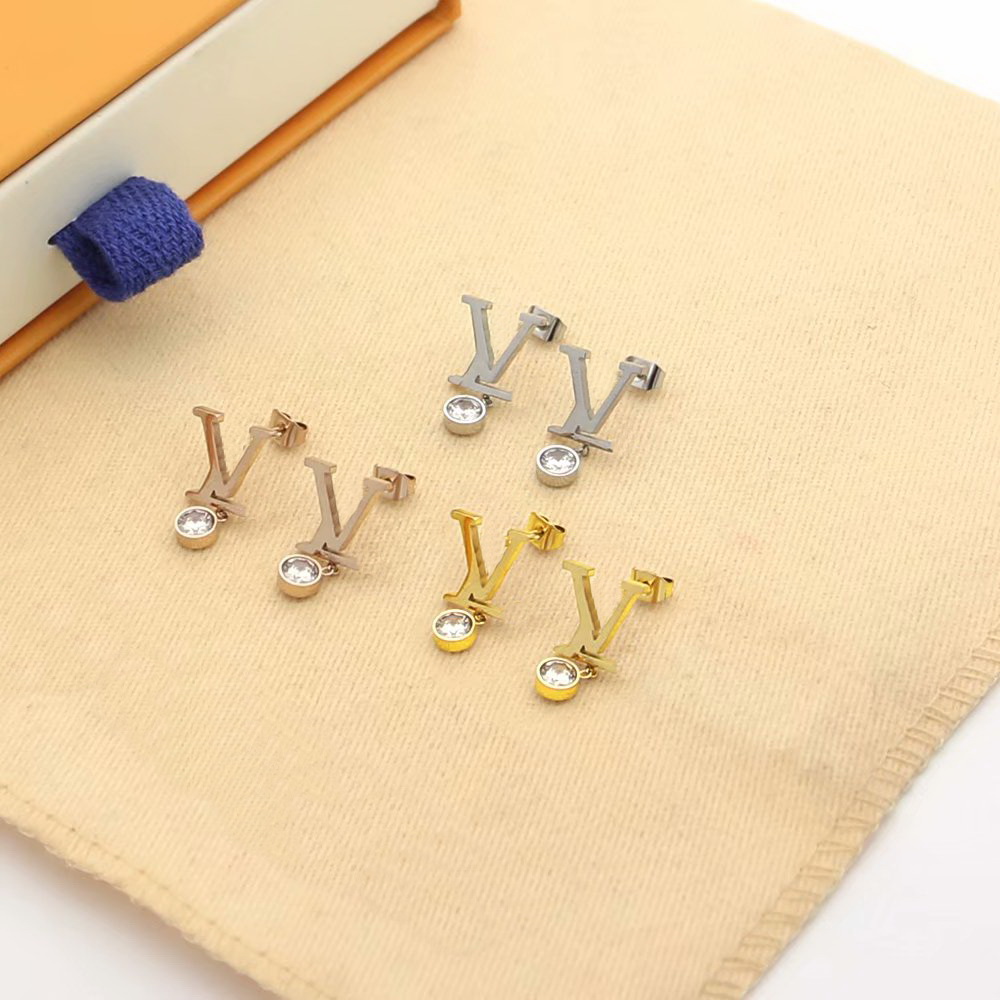 Europe America Fashion Style Lady Women Titanium Steel Tassels Single Diamond V Initials Stud Earrings 3 Color, Golden;silver
Europe America Fashion Style Lady Women Titanium Steel Tassels Single Diamond V Initials Stud Earrings 3 Color, Golden;silver