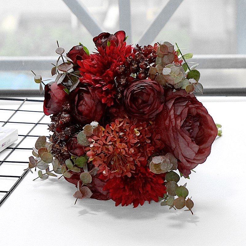 1pcs Artificial Rose Flower Bridal Holding Flowers Wine Red Holding Rose Simulation Flower Wedding Bouquet Wedding Party Decor
1pcs Artificial Rose Flower Bridal Holding Flowers Wine Red Holding Rose Simulation Flower Wedding Bouquet Wedding Party Decor