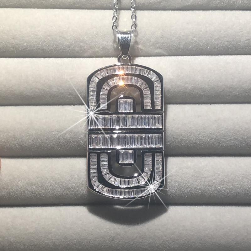 Luxury 925 Silver Exquisite Pendant chain Necklace Women men Square Simulated Diamond Platinum Brand Cocktail Jewelry Gift
Luxury 925 Silver Exquisite Pendant chain Necklace Women men Square Simulated Diamond Platinum Brand Cocktail Jewelry Gift