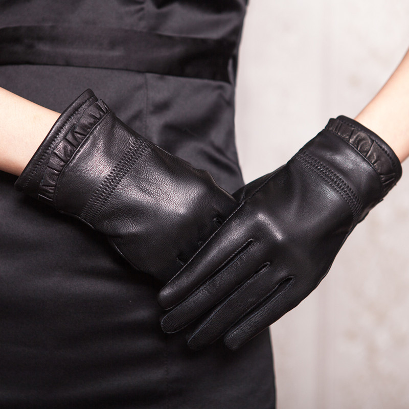 New Sheepskin Gloves Women Winter Plush Thicker Warm Driving Mittens Lady Genuine Leather Black Fashion Leisure Hand Muff H3259
New Sheepskin Gloves Women Winter Plush Thicker Warm Driving Mittens Lady Genuine Leather Black Fashion Leisure Hand Muff H3259