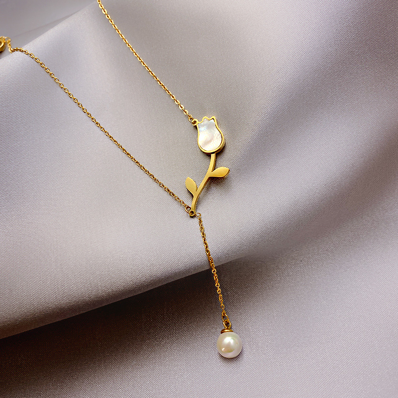 2020 European American New Fashion Exquisite Tulip Necklace Pearl Tassel Elegant Clavicle Chain Female Jewelry
2020 European American New Fashion Exquisite Tulip Necklace Pearl Tassel Elegant Clavicle Chain Female Jewelry