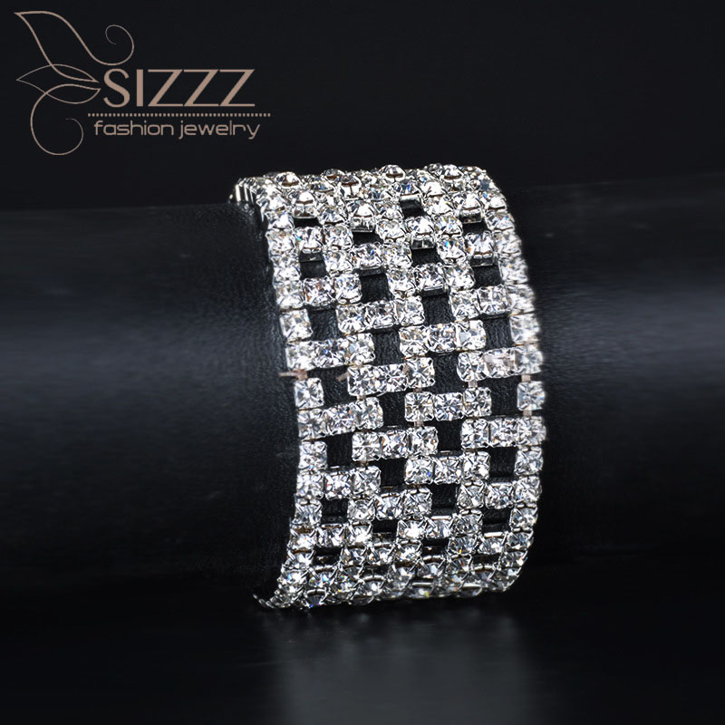 2020 New European and American punk jewelry bride stretch line rhinestones exaggerated wide bracelet&bangles for women
2020 New European and American punk jewelry bride stretch line rhinestones exaggerated wide bracelet&bangles for women