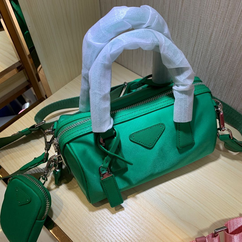 2021 advanced sense three in one handbag fashion bag larges capacitys messenger versatile simple shoulder bags large capacity, Make up the difference
2021 advanced sense three in one handbag fashion bag larges capacitys messenger versatile simple shoulder bags large capacity, Make up the difference