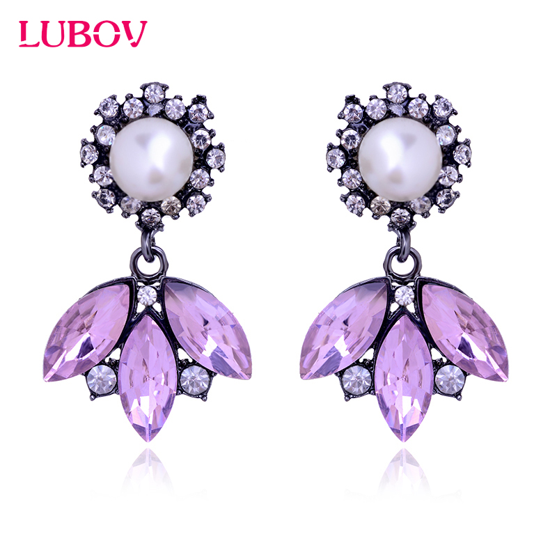Imitation Pearl Stud Earrings 3 Leaves Crystal Rhinestone Decoration Earrings Christmas Gift Jewelry Hot Sale Dropshipping 2020
Imitation Pearl Stud Earrings 3 Leaves Crystal Rhinestone Decoration Earrings Christmas Gift Jewelry Hot Sale Dropshipping 2020