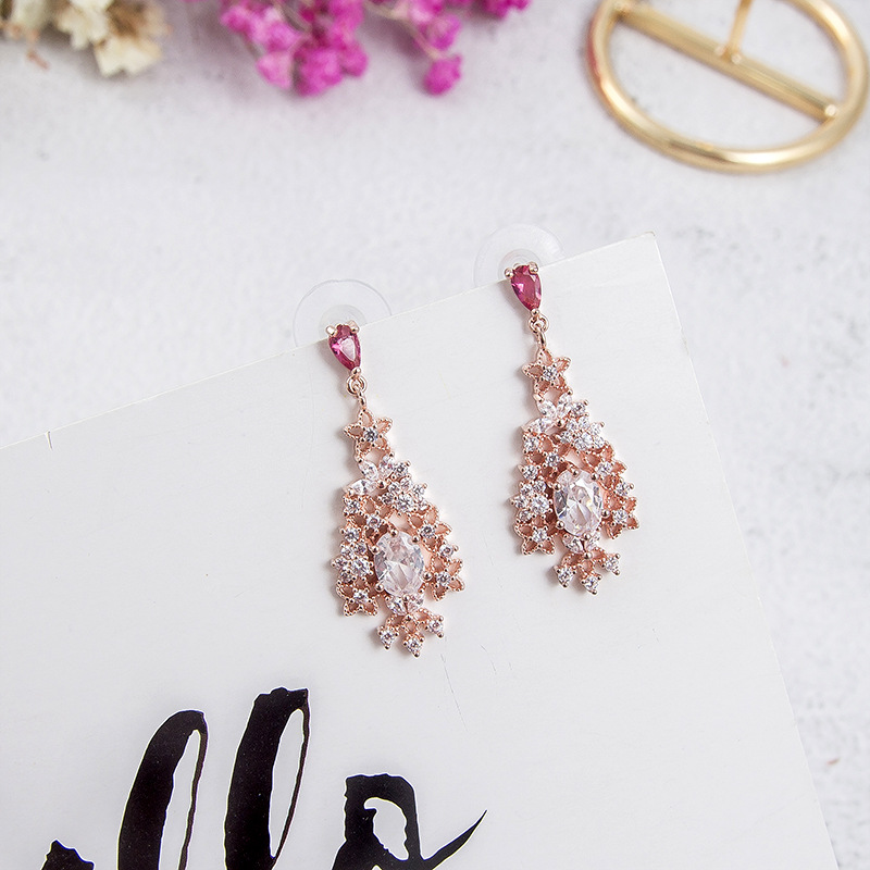 Classic Crystal Drop Women Dangle Earrings Sweet Hollow Star Pendant Earrings Bohemian Fashion For Women Statement
Classic Crystal Drop Women Dangle Earrings Sweet Hollow Star Pendant Earrings Bohemian Fashion For Women Statement